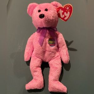 NWT BEANIE BABY - “Eggs” near. Kept in collectible case